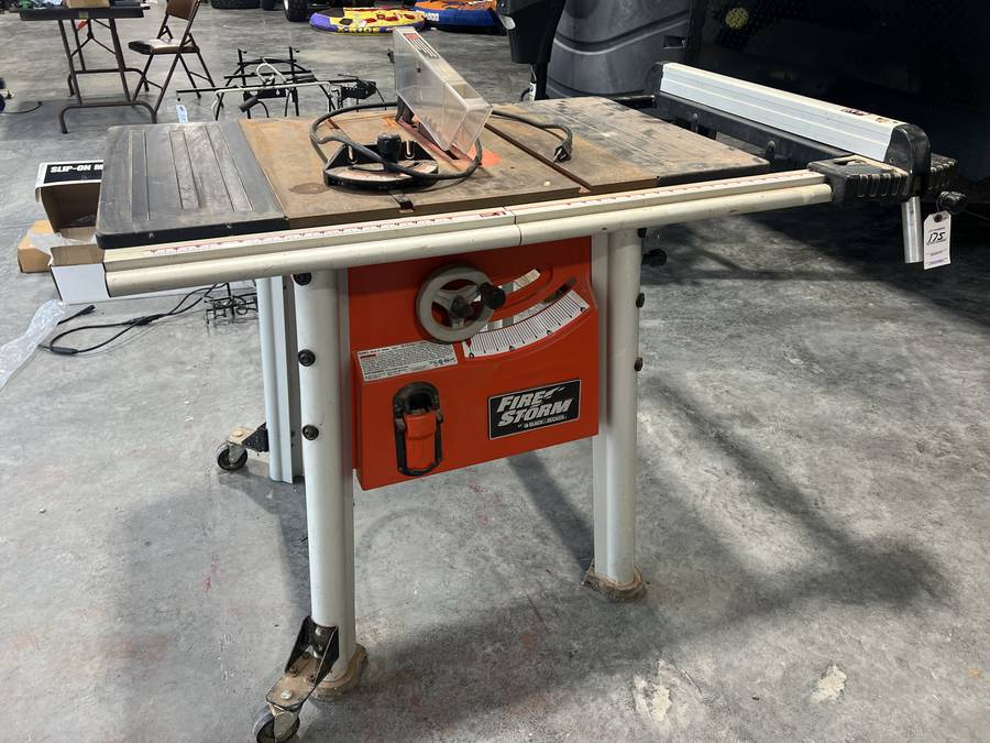 Black and Decker Firestorm Table Saw